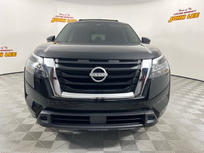 2023 Nissan Pathfinder SV