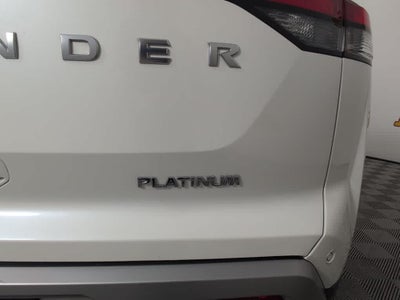 2023 Nissan Pathfinder Platinum