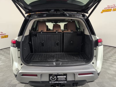 2023 Nissan Pathfinder Platinum