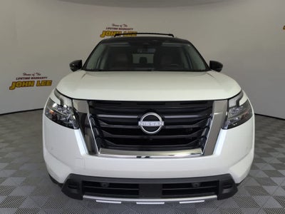 2023 Nissan Pathfinder Platinum