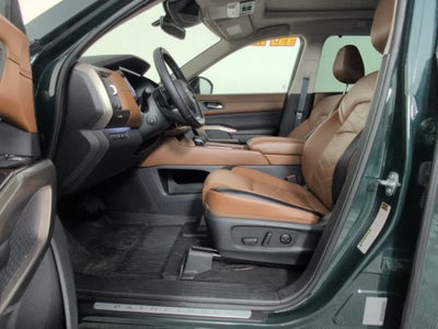 2024 Nissan Pathfinder Platinum