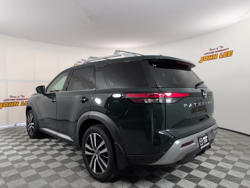 2024 Nissan Pathfinder Platinum