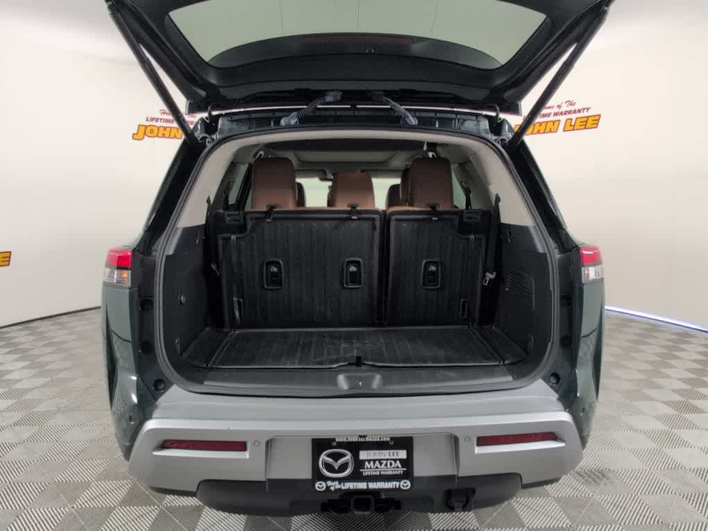 2024 Nissan Pathfinder Platinum