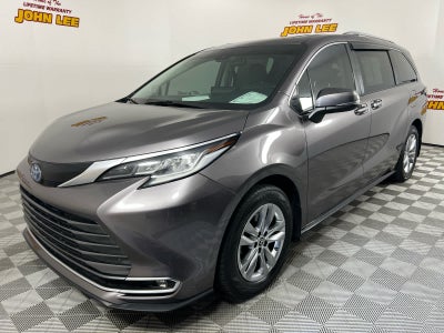 2022 Toyota Sienna Limited
