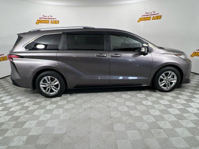 2022 Toyota Sienna Limited