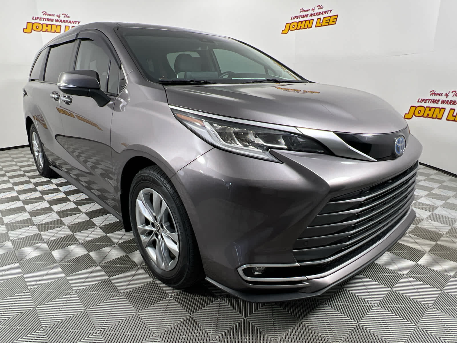2022 Toyota Sienna Limited