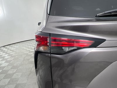 2022 Toyota Sienna Limited