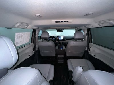 2022 Toyota Sienna Limited
