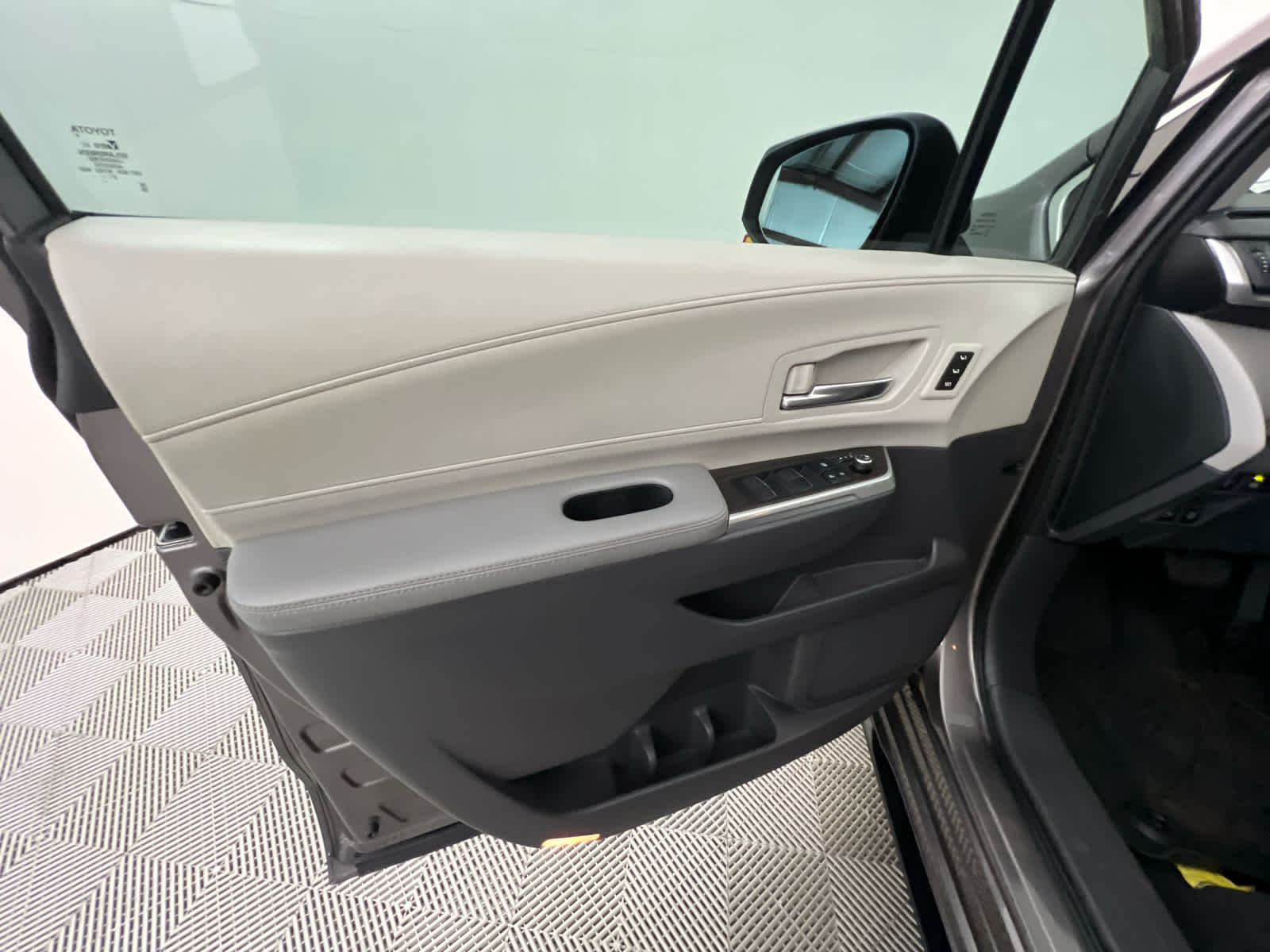 2022 Toyota Sienna Limited