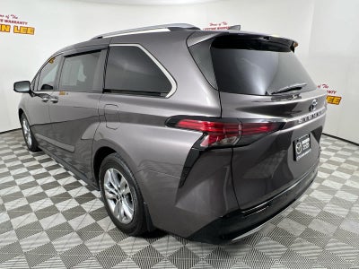 2022 Toyota Sienna Limited