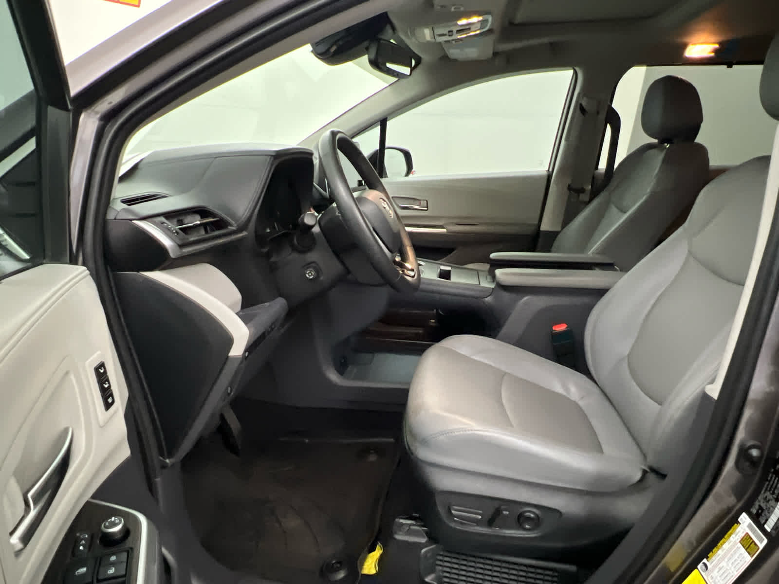 2022 Toyota Sienna Limited