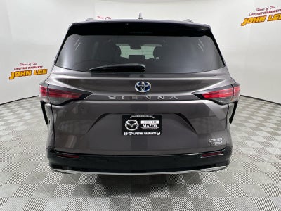 2022 Toyota Sienna Limited