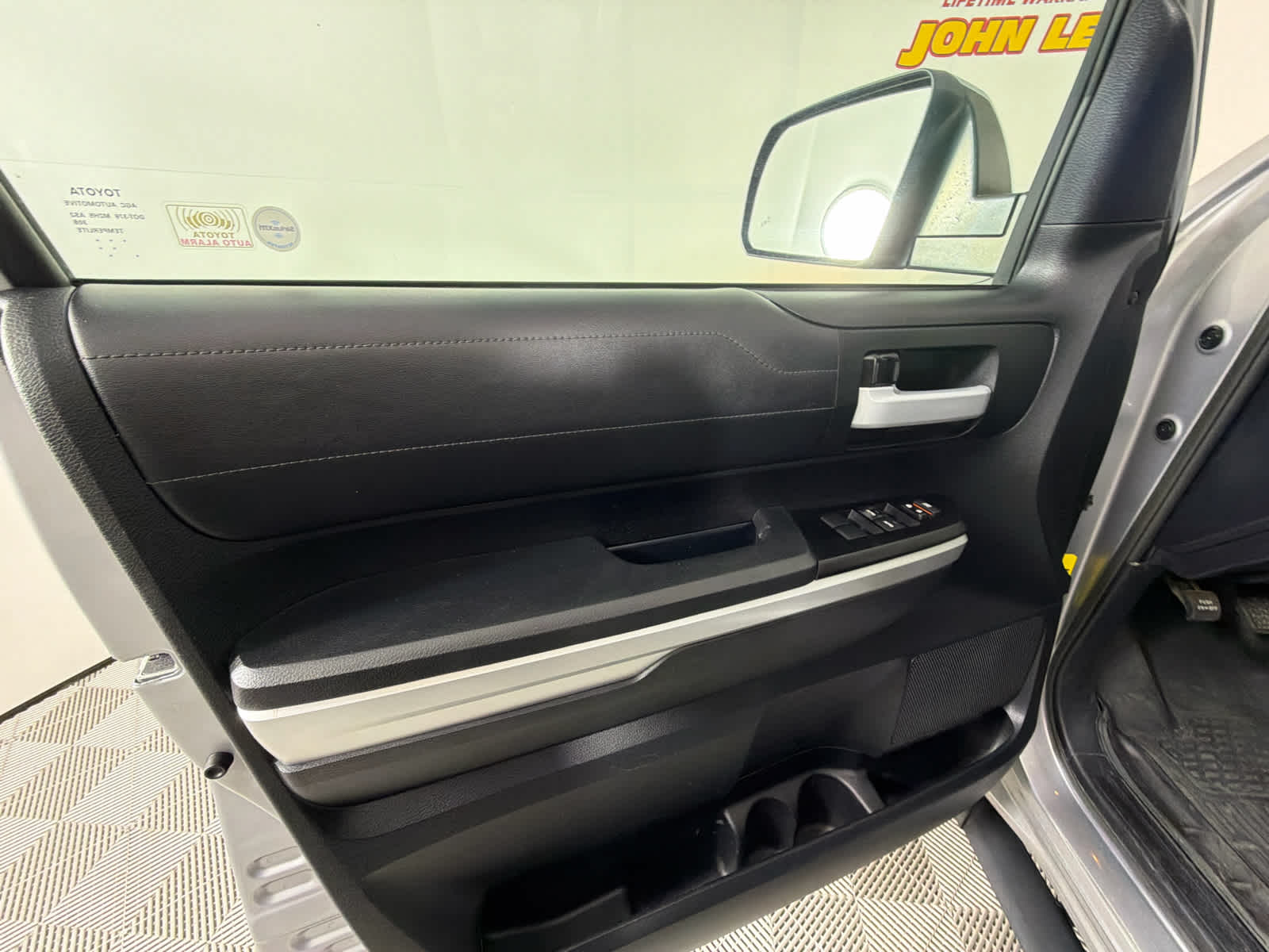 2017 Toyota Tundra Limited