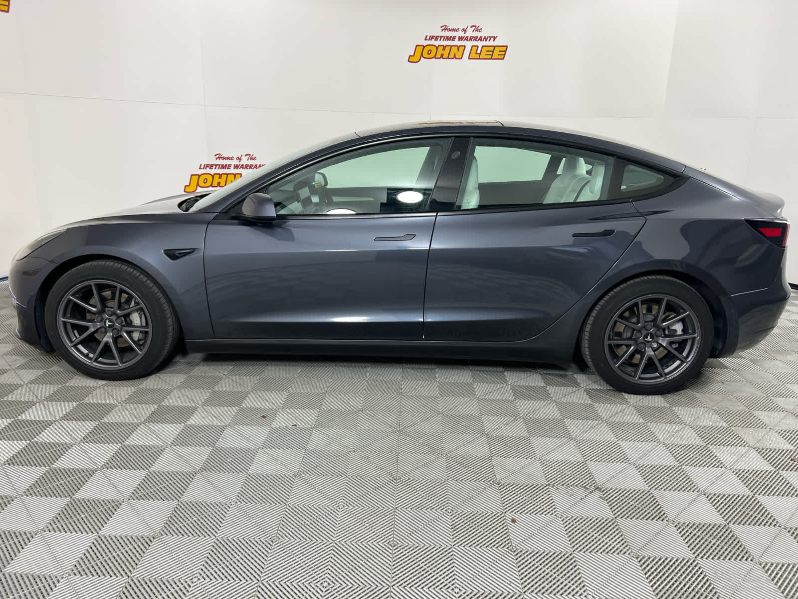 2022 Tesla Model 3 Base