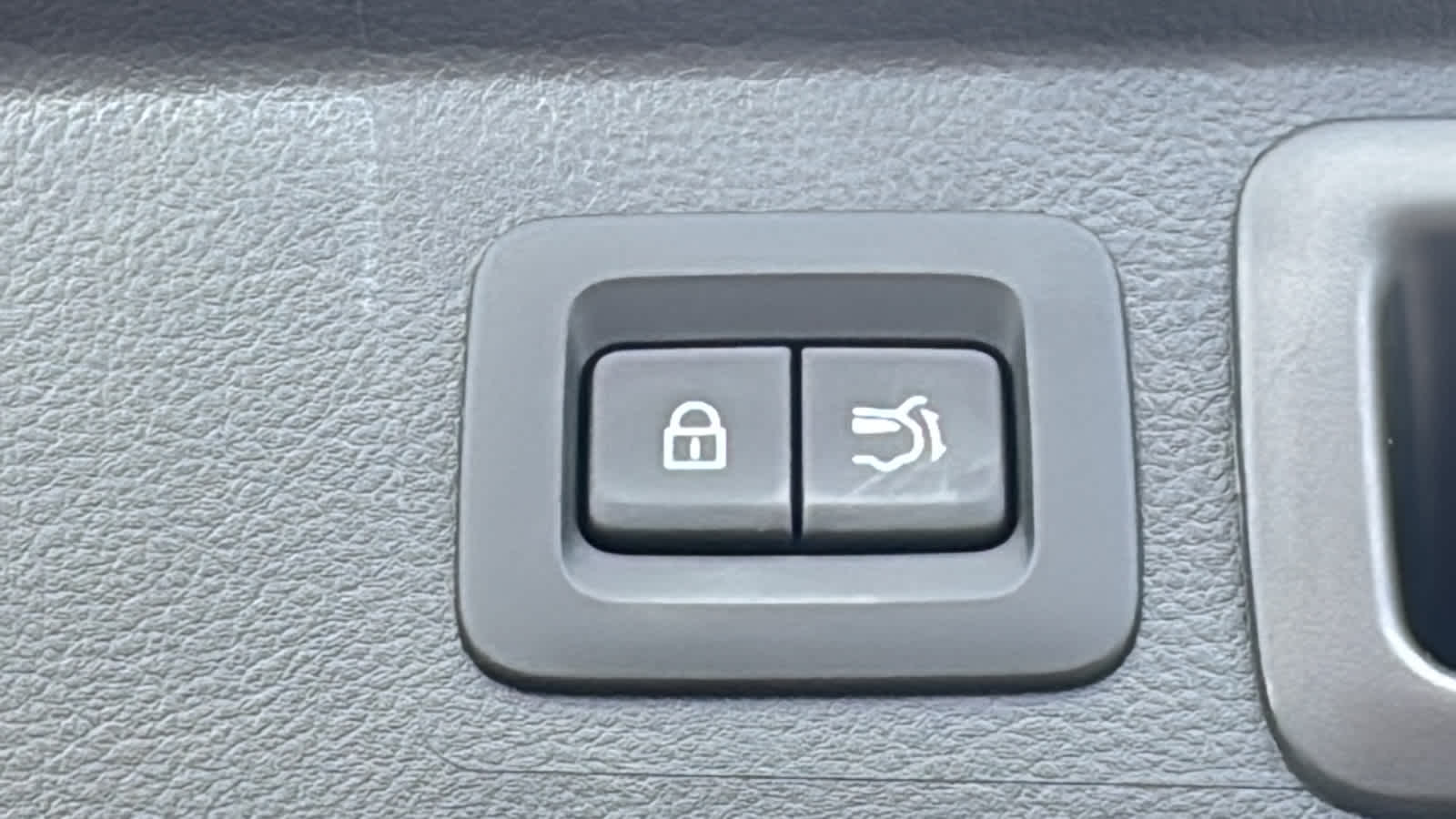 2025 Mazda Mazda CX-50 Hybrid Premium AWD