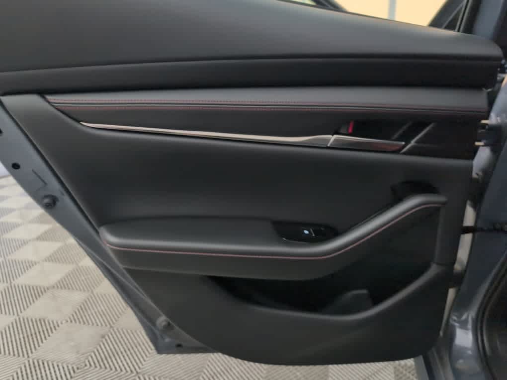 2022 Mazda Mazda3 Hatchback Carbon Edition