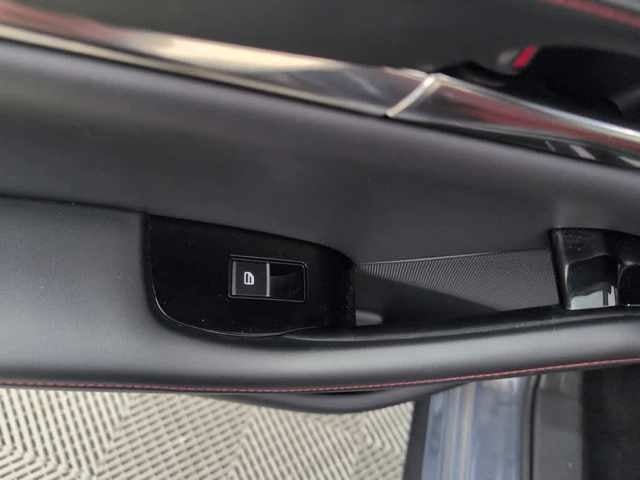 2022 Mazda Mazda3 Hatchback Carbon Edition