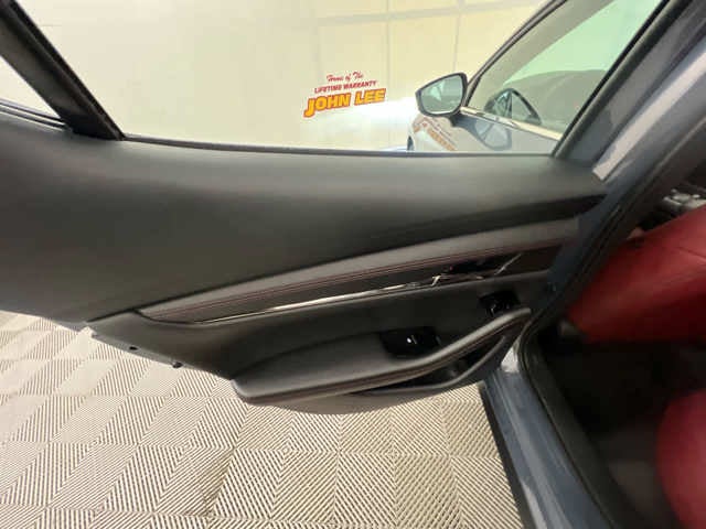 2026 Mazda Mazda3 Hatchback 2.5 S Carbon Edition AWD