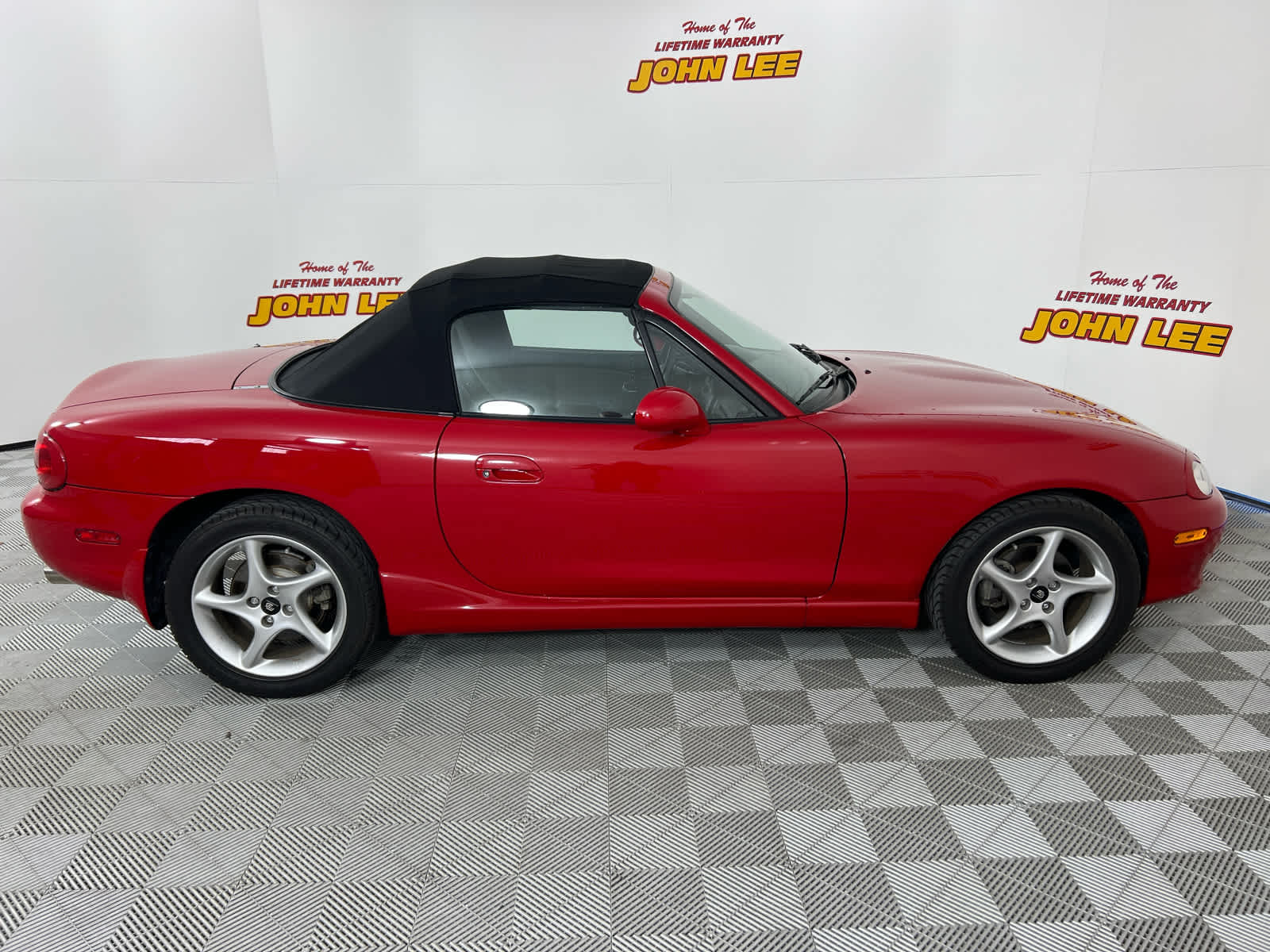 2003 Mazda Mazda MX-5 Miata Cloth