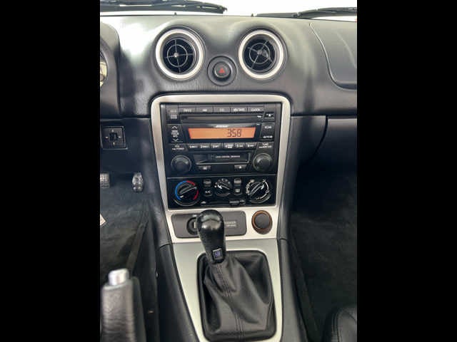 2003 Mazda Mazda MX-5 Miata Cloth