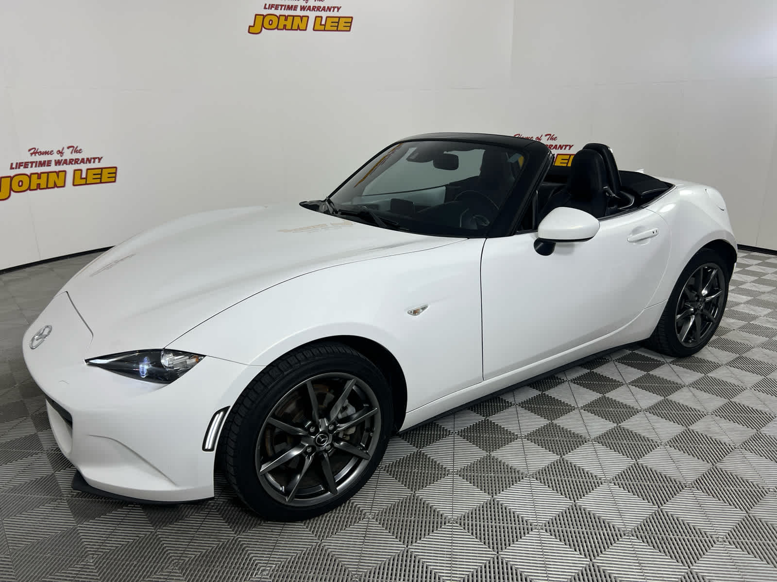 2016 Mazda Mazda MX-5 Miata Grand Touring