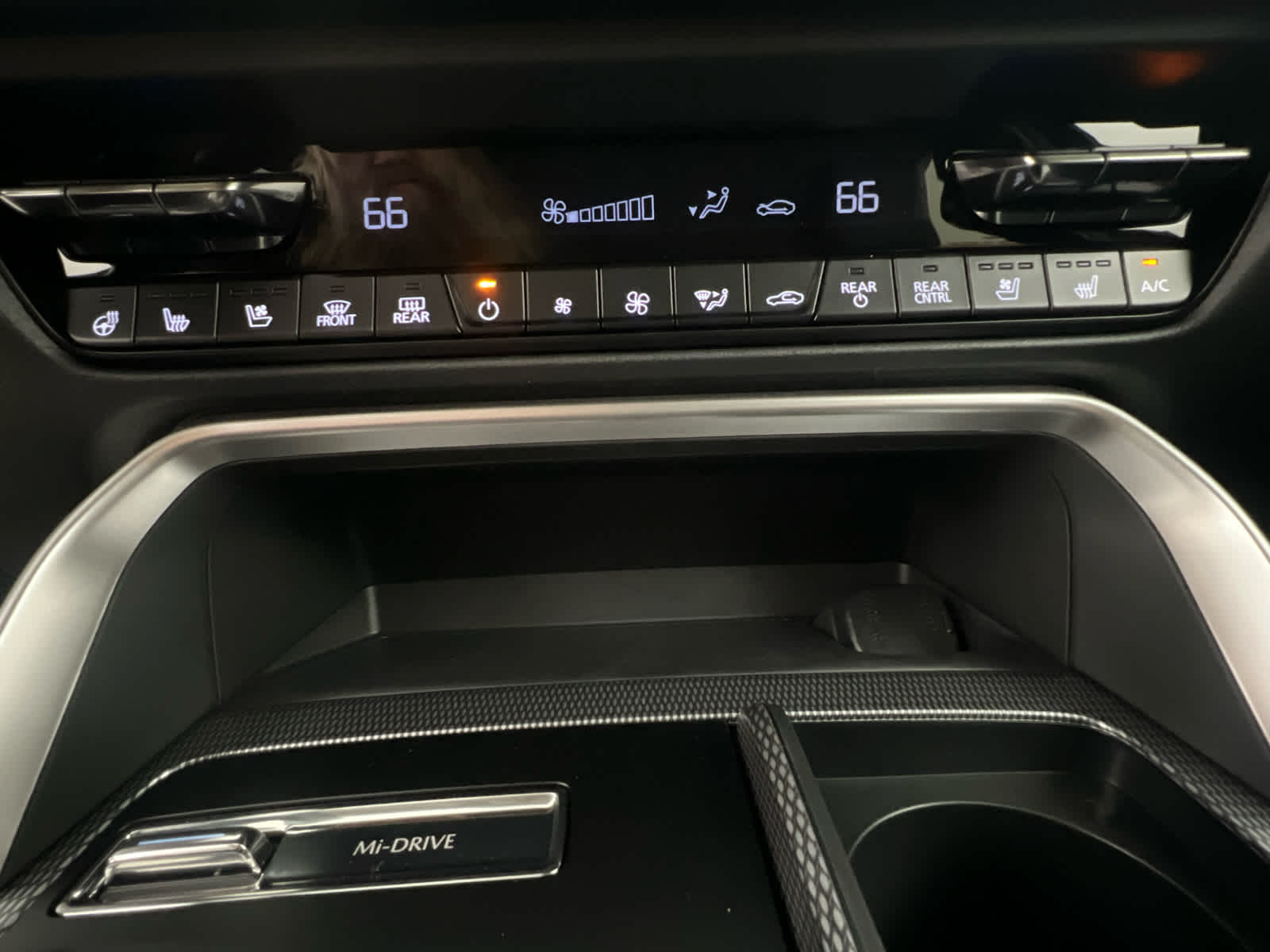 2026 Mazda Mazda CX-70 PHEV SC Plus