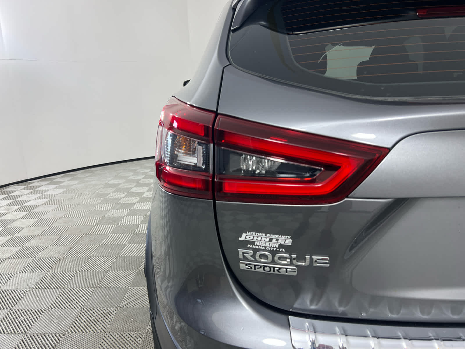 2021 Nissan Rogue Sport SV