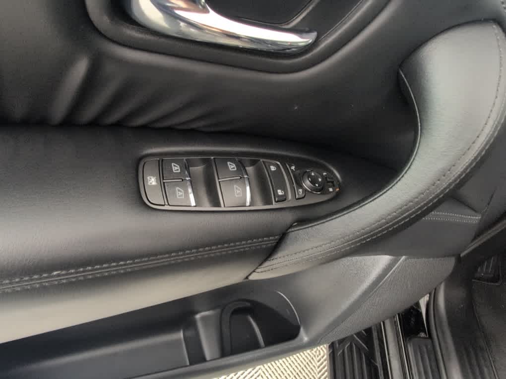 2024 Nissan Armada SV