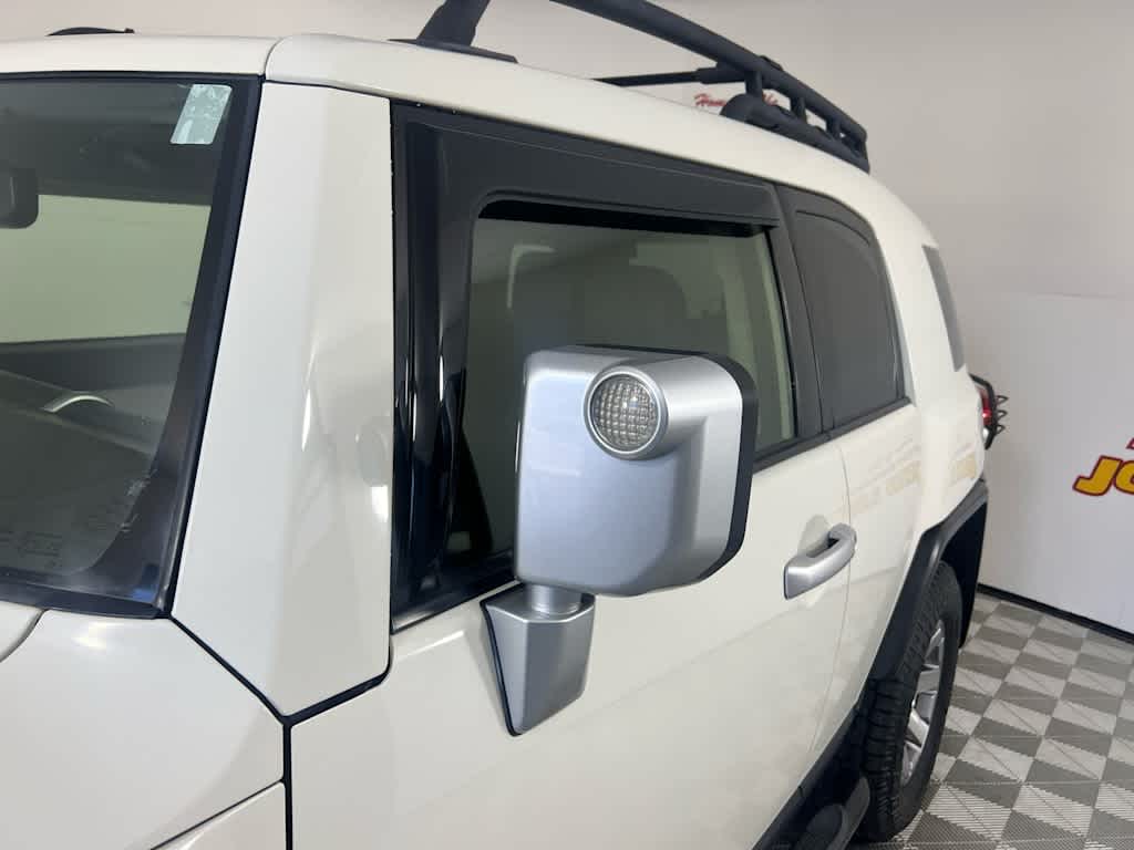 2014 Toyota FJ Cruiser Base