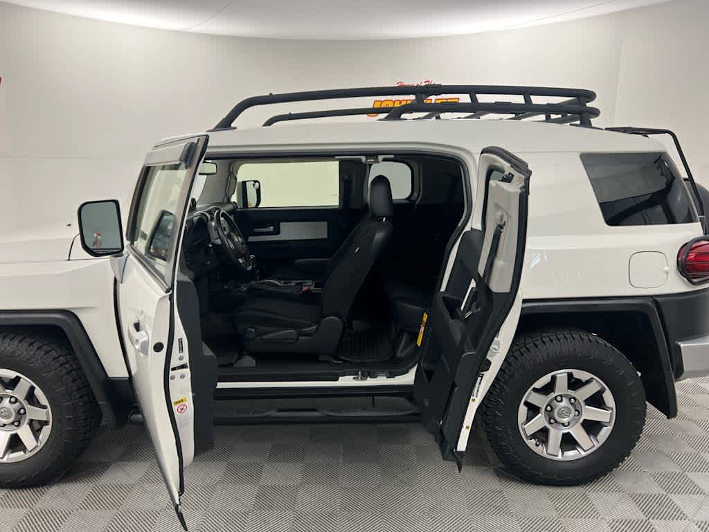 2014 Toyota FJ Cruiser Base