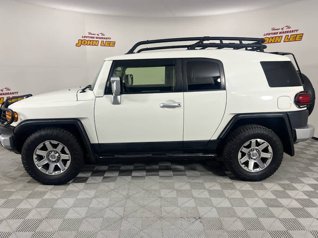 2014 Toyota FJ Cruiser Base