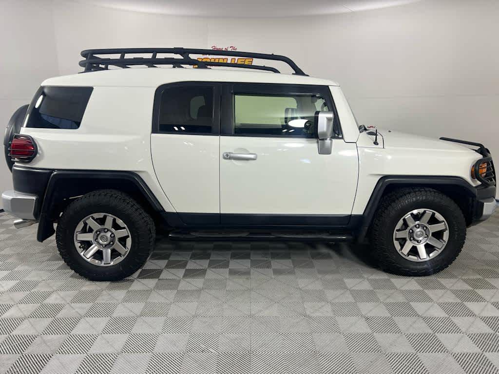2014 Toyota FJ Cruiser Base