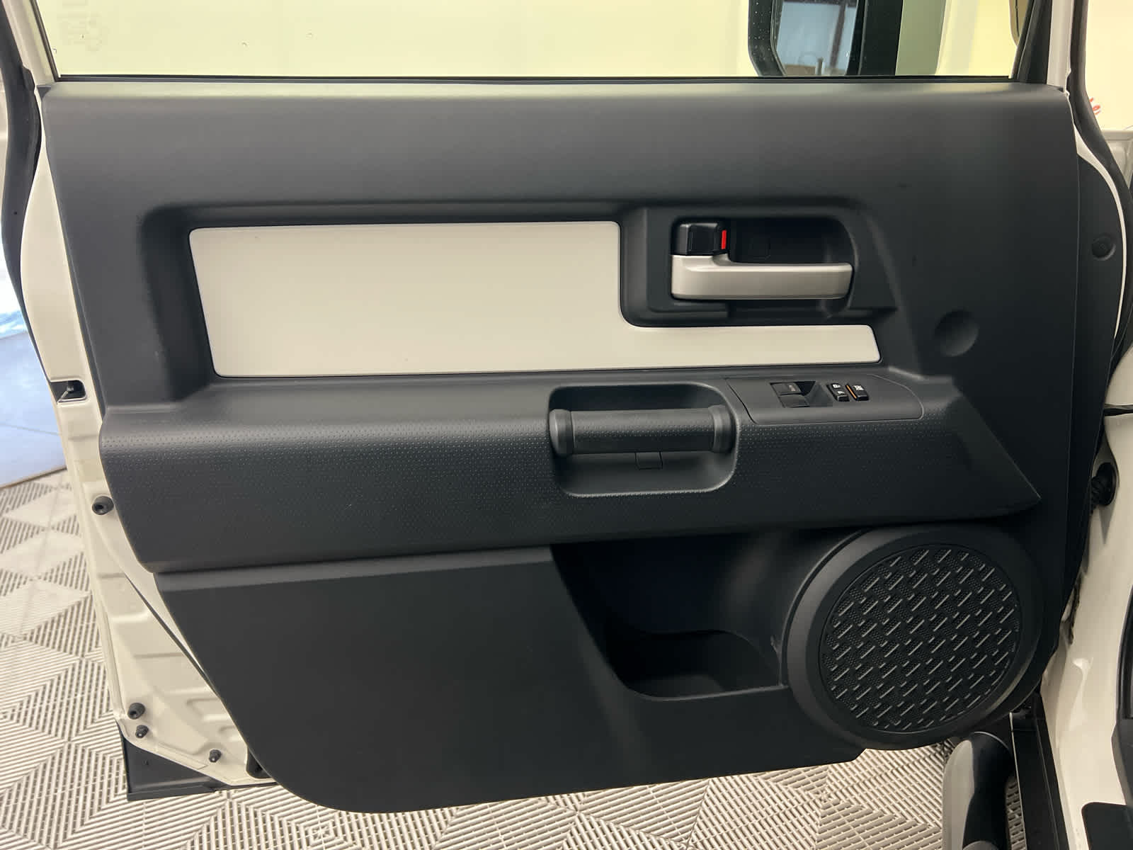 2014 Toyota FJ Cruiser Base