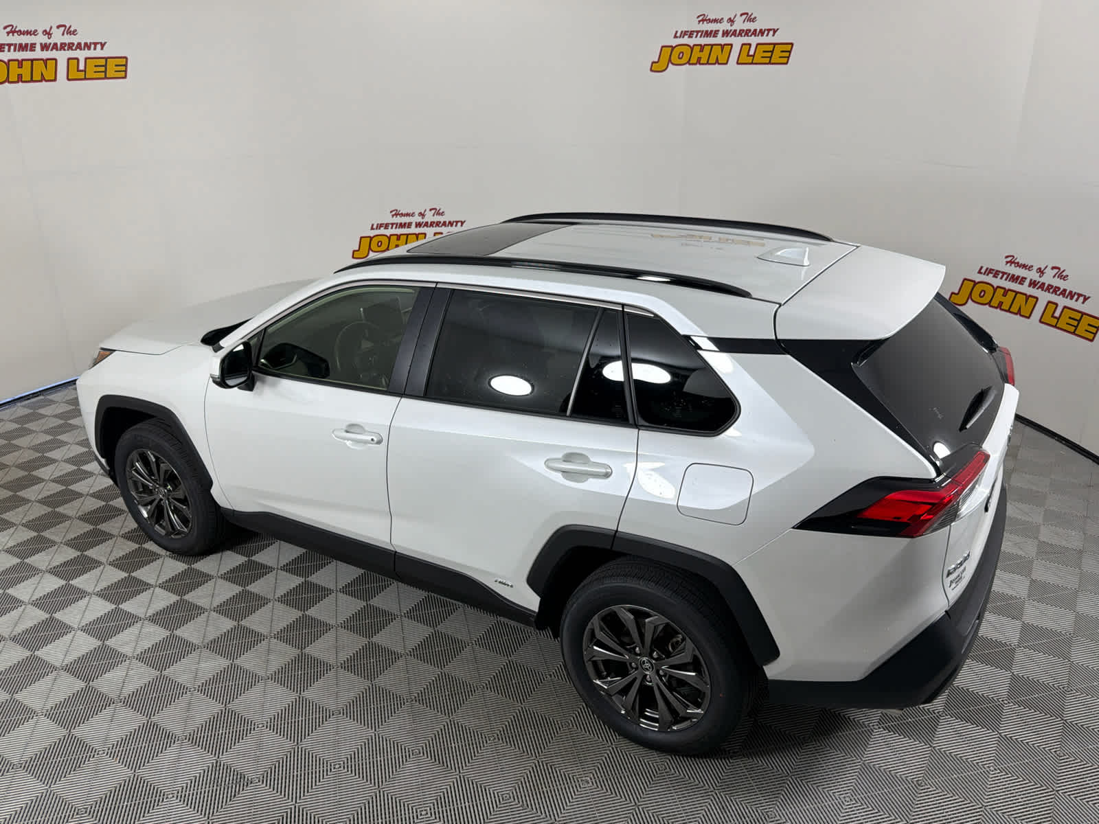 2023 Toyota RAV4 Hybrid XLE Premium