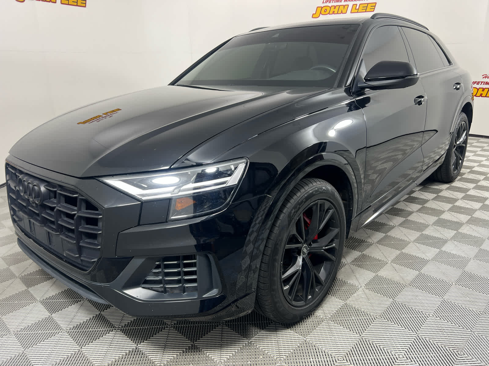2021 Audi Q8 Premium