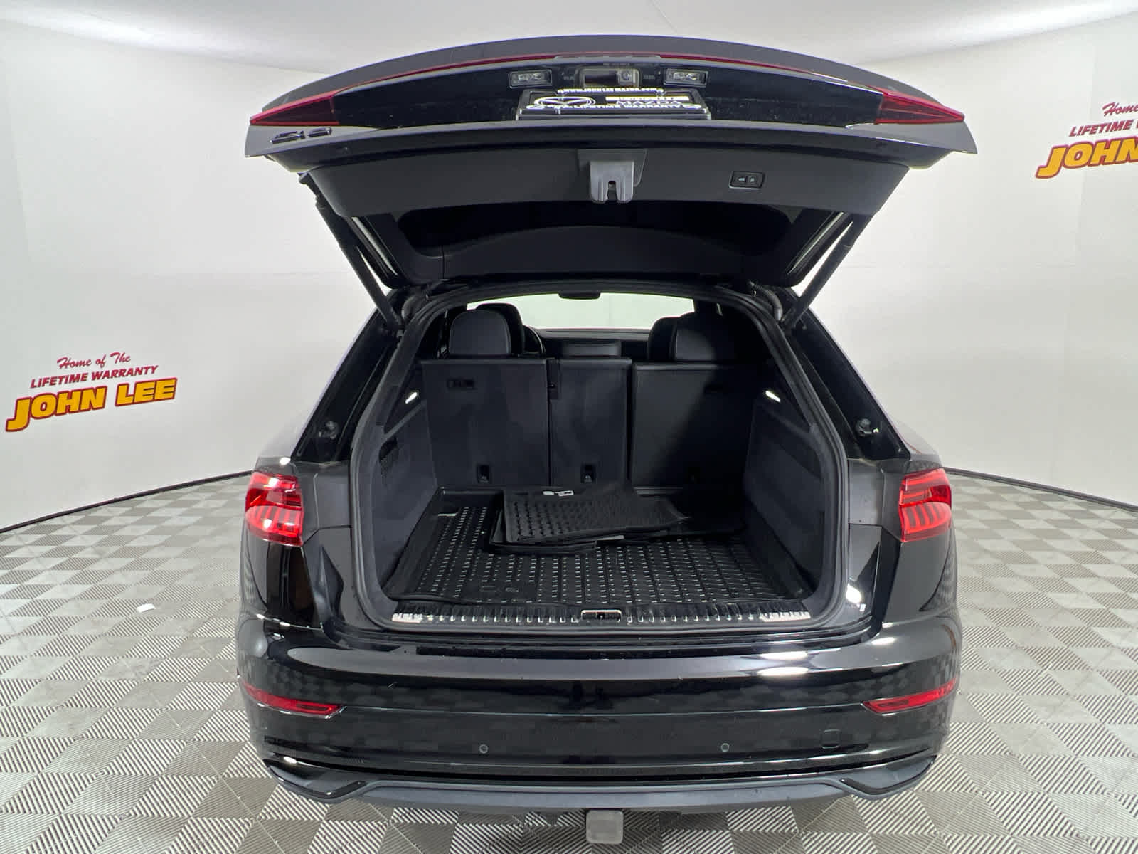 2021 Audi Q8 Premium