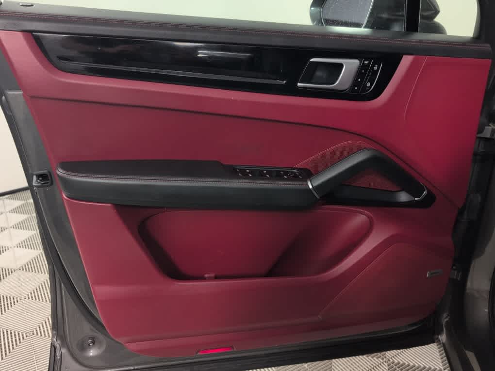 2019 Porsche Cayenne Base