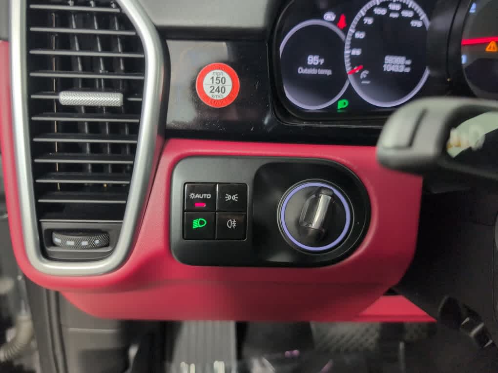 2019 Porsche Cayenne Base