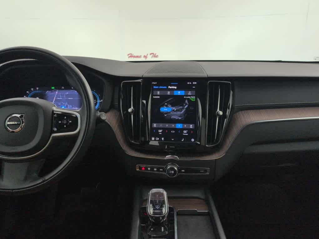 2022 Volvo XC60 Recharge Plug-In Hybrid Inscription