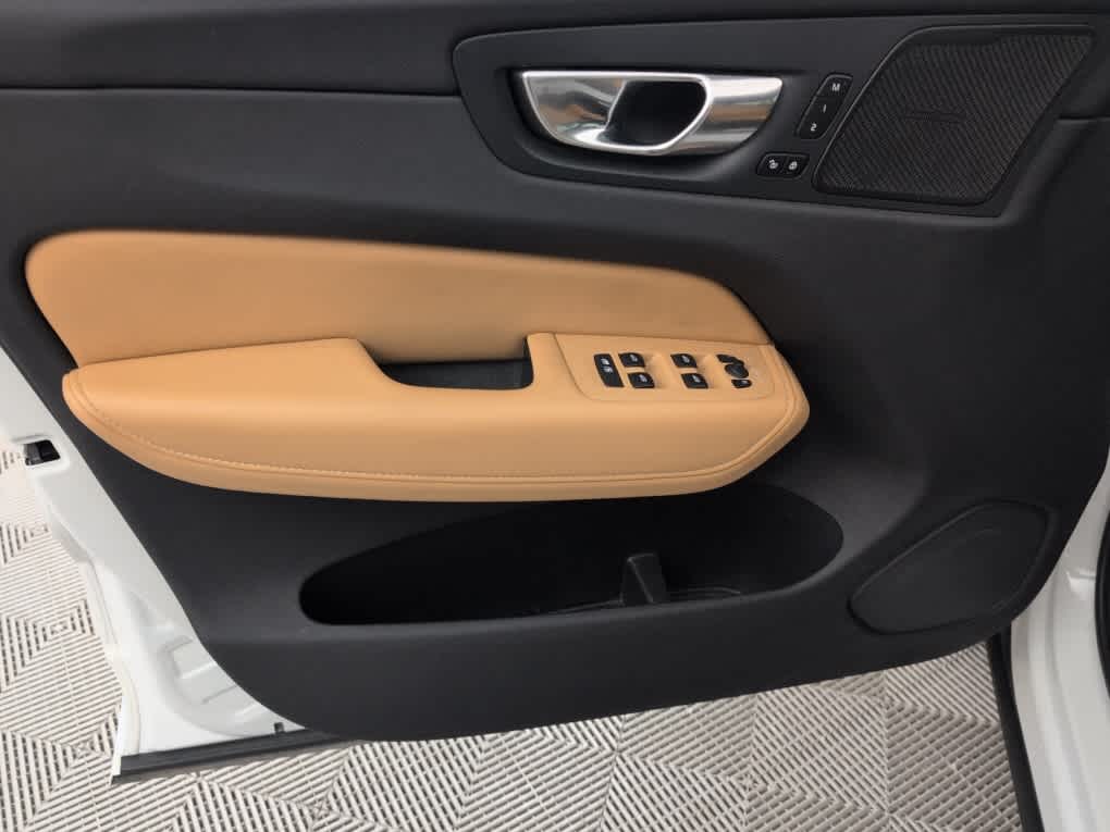 2022 Volvo XC60 Recharge Plug-In Hybrid Inscription