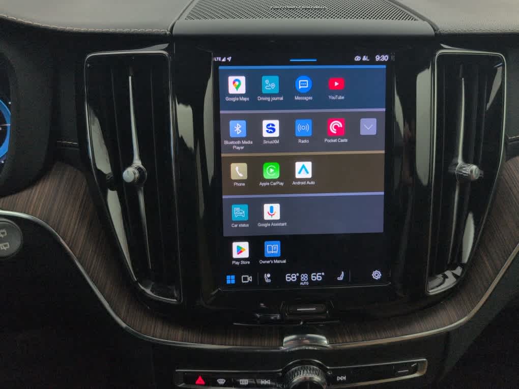 2022 Volvo XC60 Recharge Plug-In Hybrid Inscription